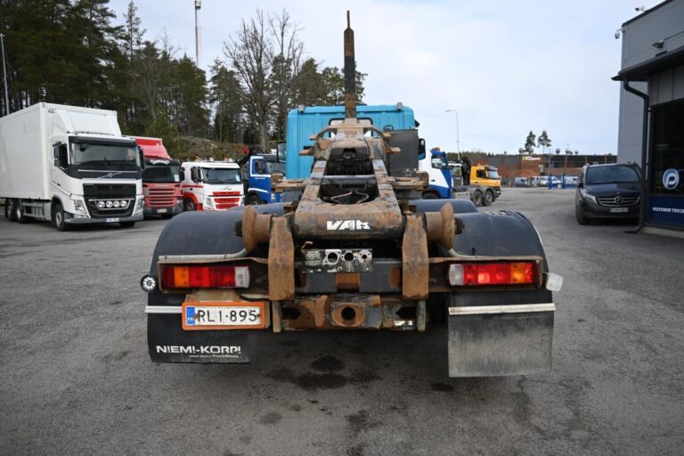 Scania P340 6x2 koukku
