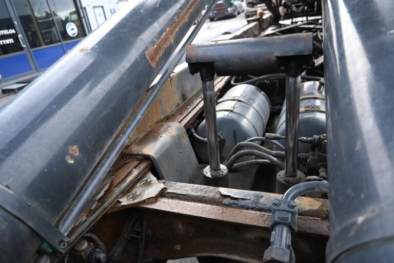 Scania P340 6x2 koukku