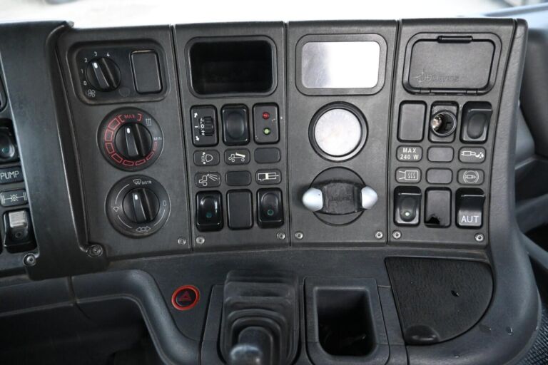 Scania P340 6x2 koukku