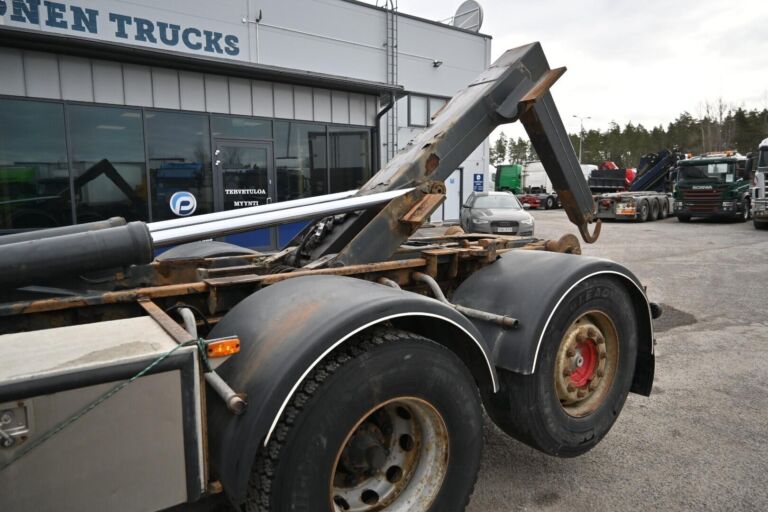 Scania P340 6x2 koukku