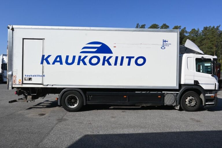 Scania P320 4x2
