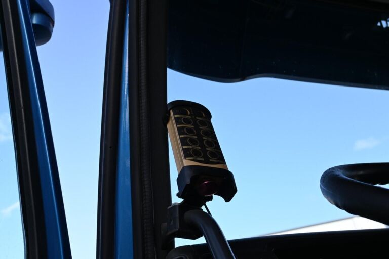 Volvo FH480 8x2 Koukku