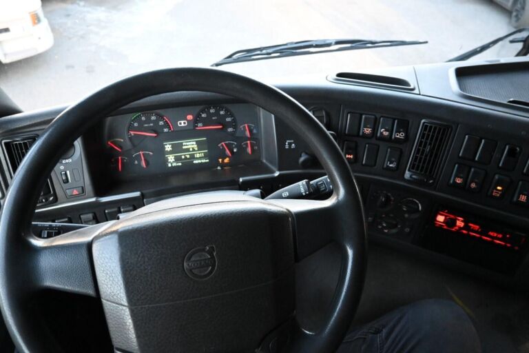 Volvo FM410 6x2 HMF2620 vm.2017
