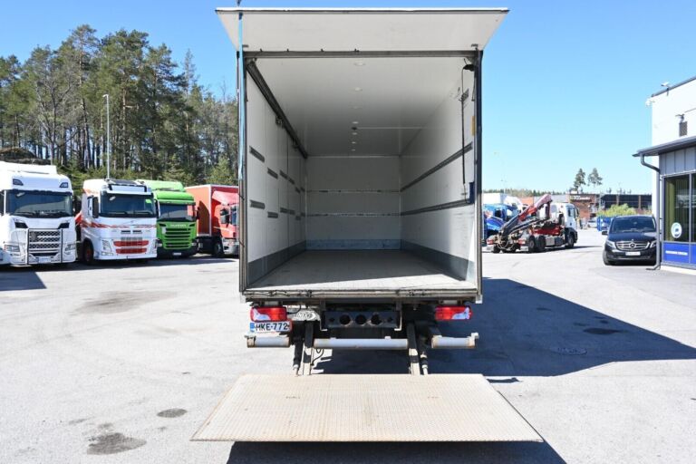 MAN TGL 12.220 4X2 NEK kori