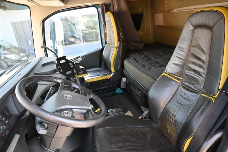 Volvo FH650 8x2 euro 6