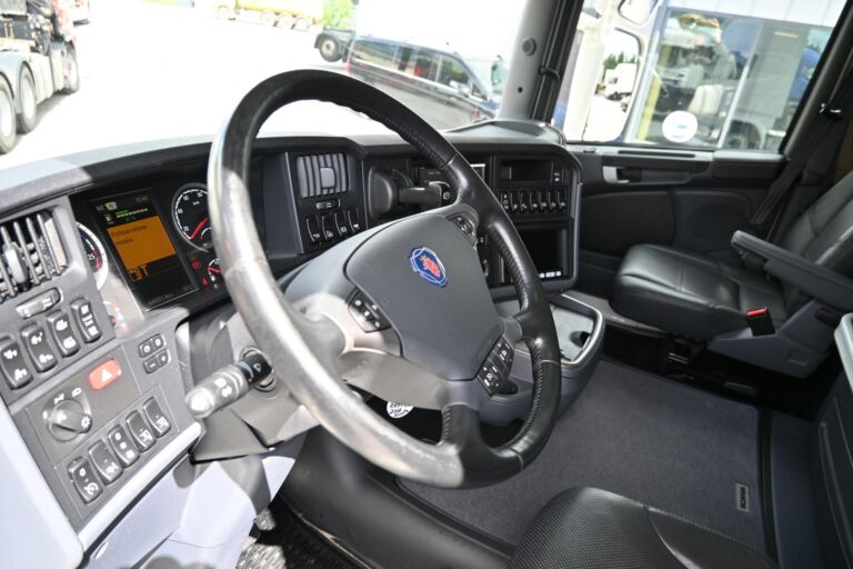 Scania R450 8x4*4 Euro 6