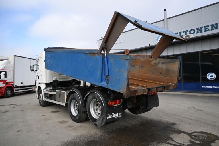 Scania R164
