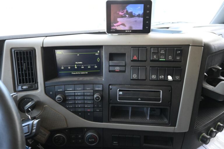 Volvo FM450 6x2 Multilift