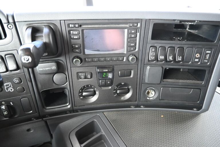 Scania P280 4x2 Euro 6 284tkm