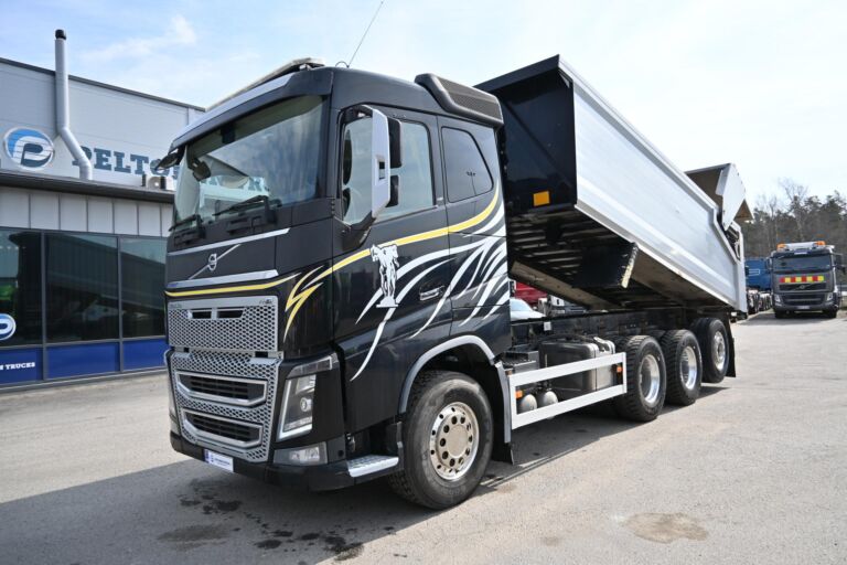 Volvo FH750 8x4 kippiauto