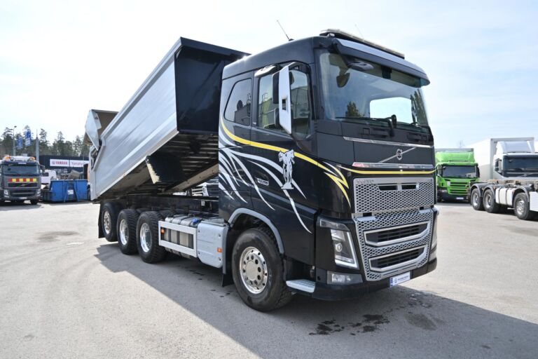Volvo FH750 8x4 kippiauto