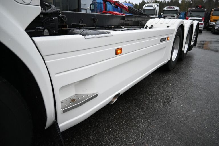 Scania R730 8x4*4 Tridem alusta/kippirunko