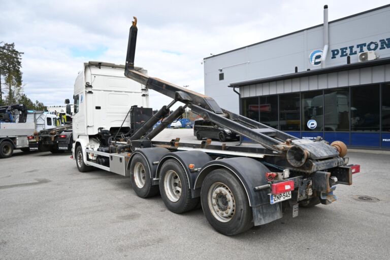Scania R580 8x4*4 Tridem