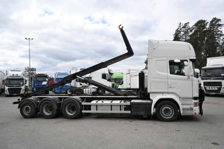 Scania R580 8x4*4 Tridem