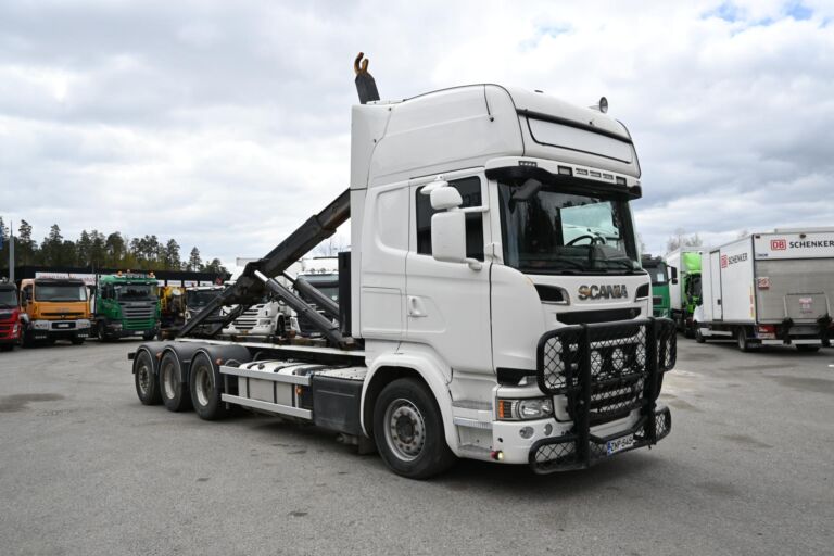 Scania R580 8x4*4 Tridem