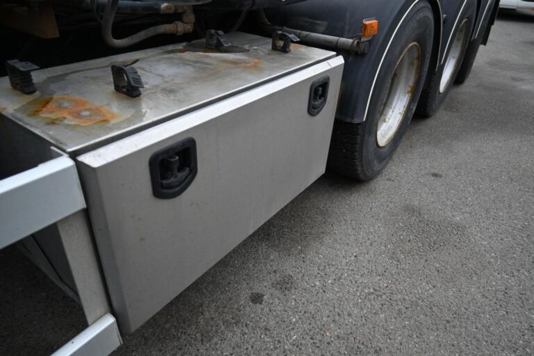 Scania R580 8x4*4 Tridem