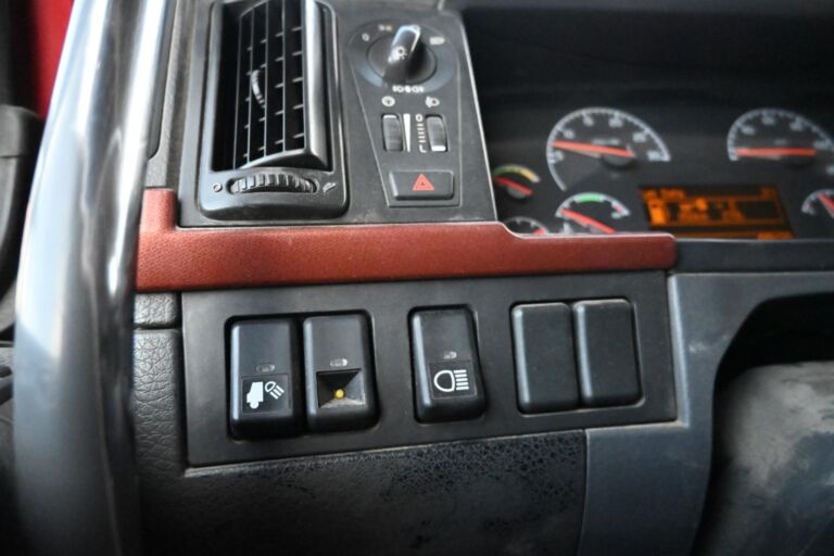 Volvo FH16 610 Vetopöytäauto