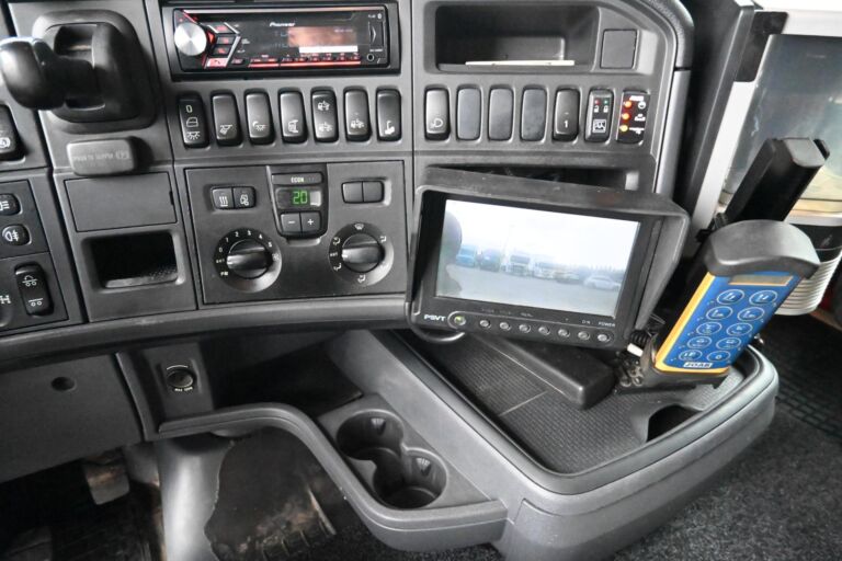 Scania R480 8x4*4 Tridem koukkuauto