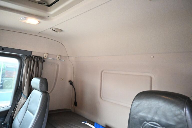 Scania R480 8x4*4 Tridem koukkuauto