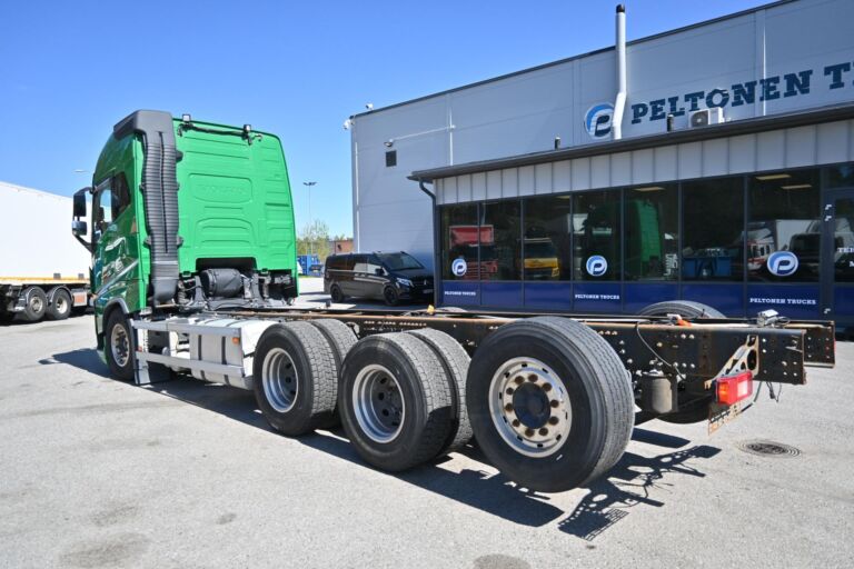 Volvo FH650 8x4 alusta