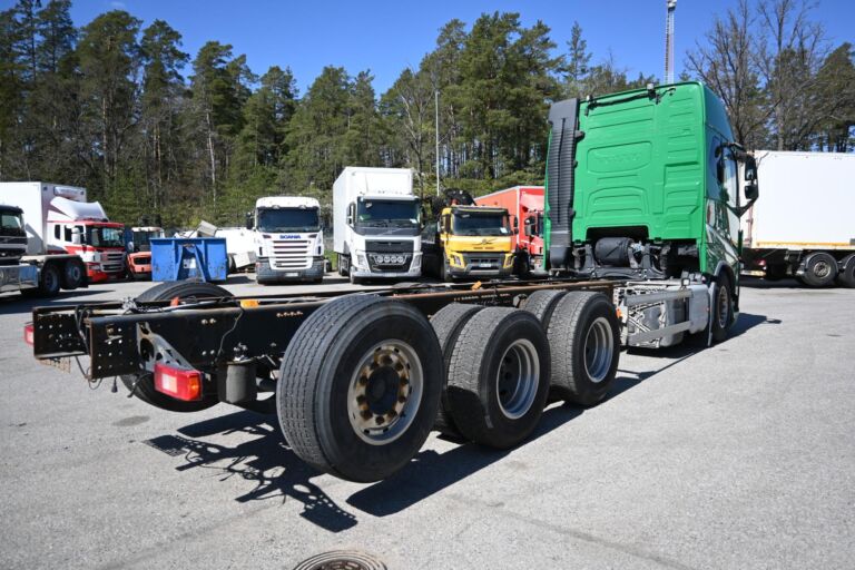 Volvo FH650 8x4 alusta