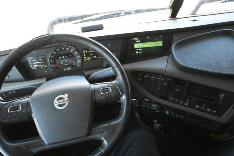 Volvo FH650 8x4 alusta