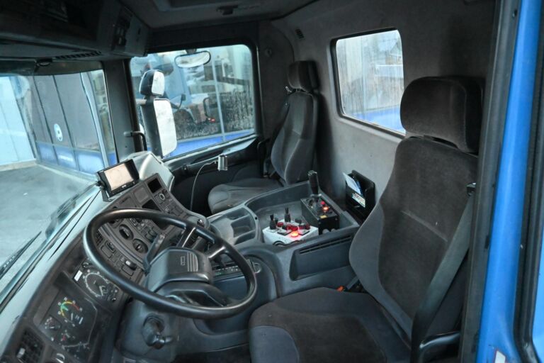 Scania P94 4x2 vaijeriauto