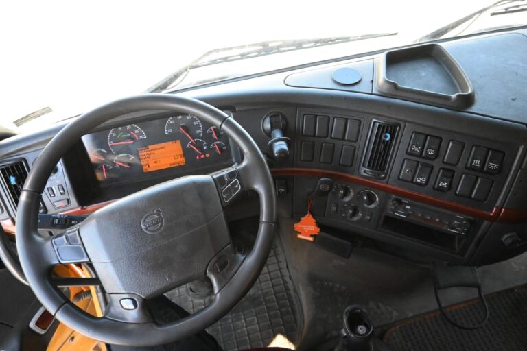 Volvo FH16 550 vaijeriauto
