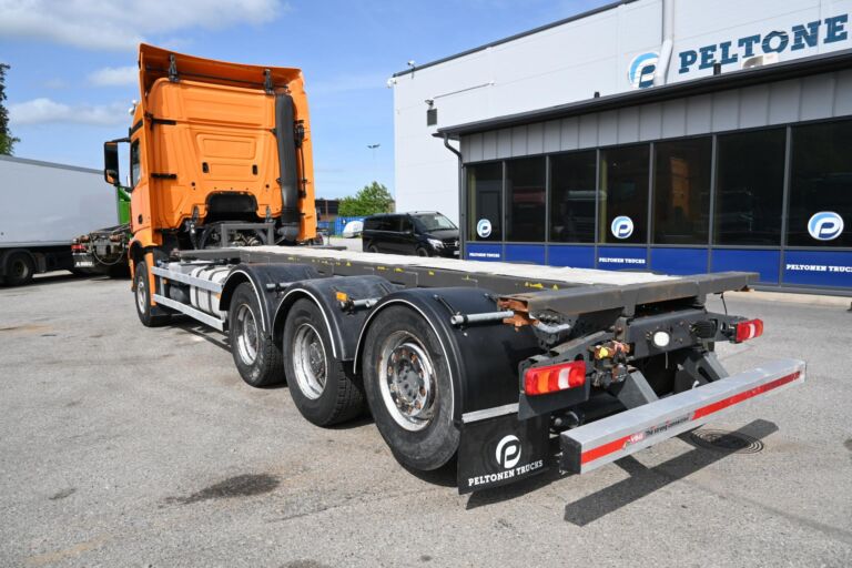 Mercedes-Benz AROCS 3253 8x4 7700 km
