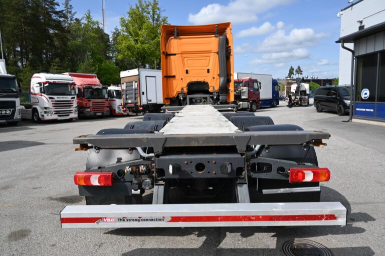 Mercedes-Benz AROCS 3253 8x4 7700 km