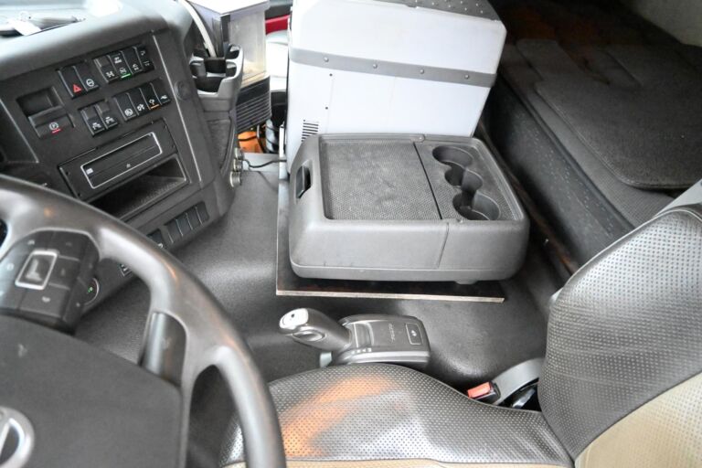 Volvo FMX500 8x4 Vaijeri