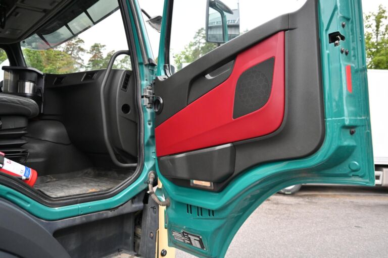Volvo FMX500 8x4 Vaijeri