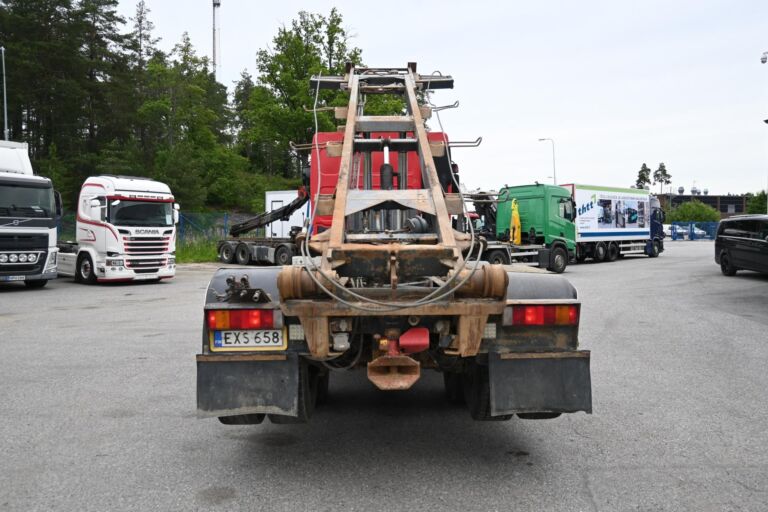 Sisu E12 480 8x2 Vaijeriauto