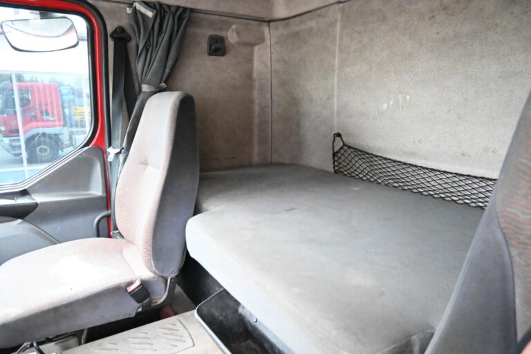 Sisu E12 480 8x2 Vaijeriauto