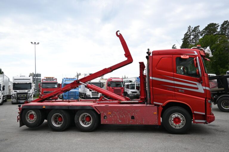 Volvo FH750 8x4*4 JOAB 26T