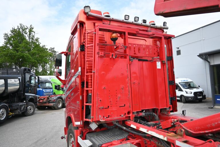 Volvo FH750 8x4*4 JOAB 26T