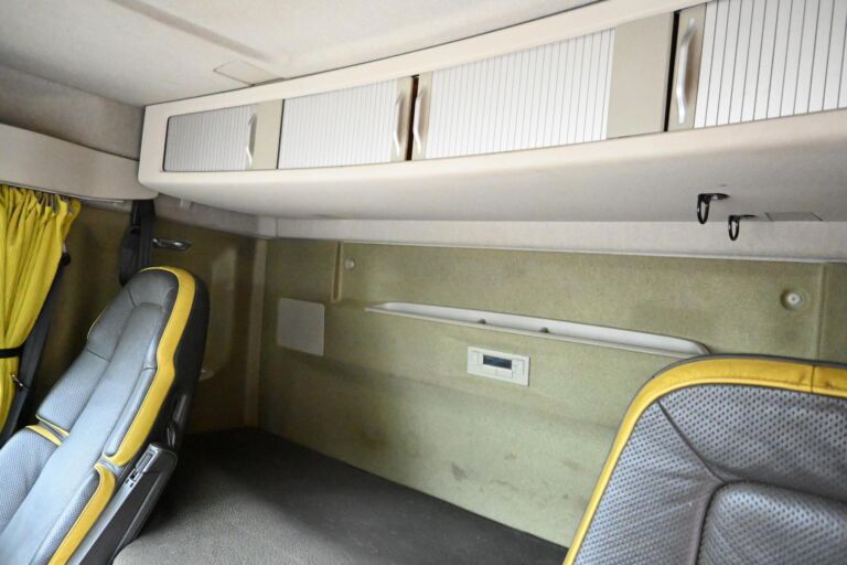 Volvo FH750 8x4*4 JOAB 26T