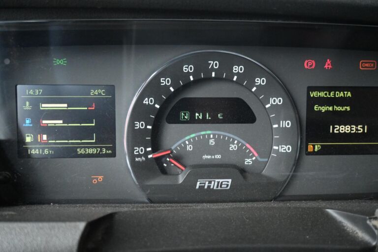 Volvo FH750 8x4*4 JOAB 26T