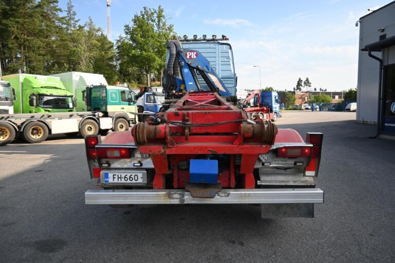 Volvo FH660 6x2 nosturi ja vaijeriauto