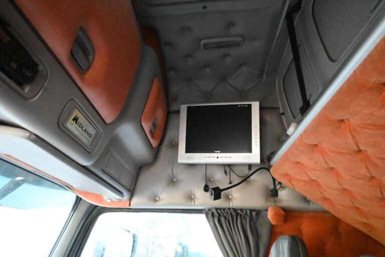 Volvo FH660 6x2 nosturi ja vaijeriauto