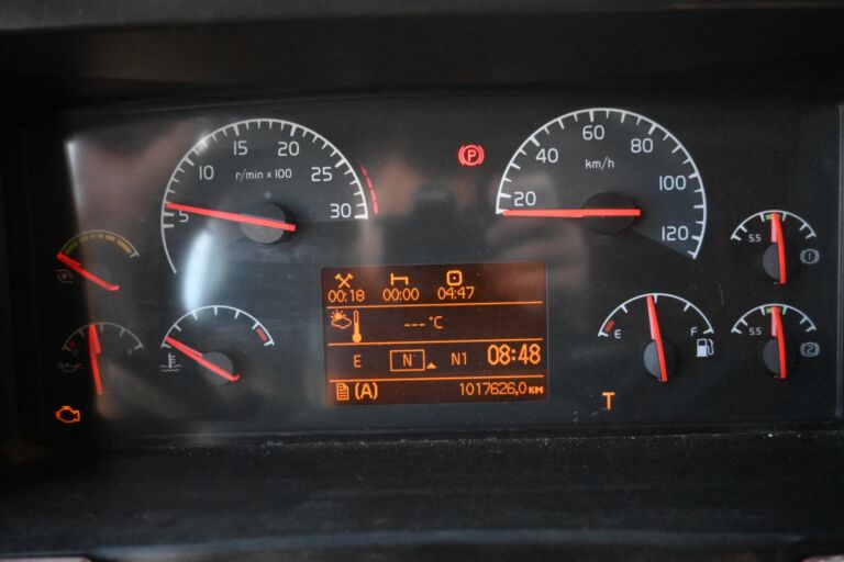 Volvo FH660 6x2 nosturi ja vaijeriauto