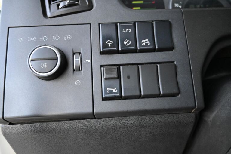 Volvo FMX500 8x4/4 Vaijeri