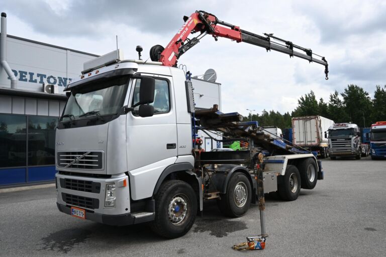 Volvo FH400 8x2 vm. 2016 nosturilla