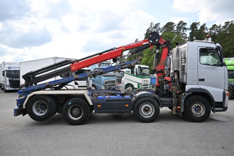 Volvo FH400 8x2 vm. 2016 nosturilla