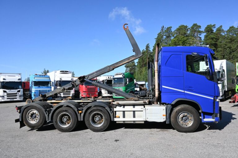 Volvo FH540 8x4*4 Tridem Koukku/Aurapuskuri