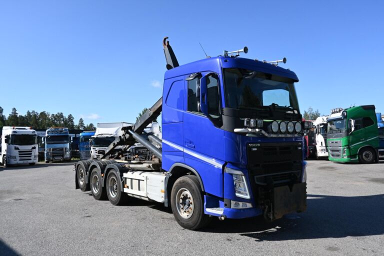 Volvo FH540 8x4*4 Tridem Koukku/Aurapuskuri