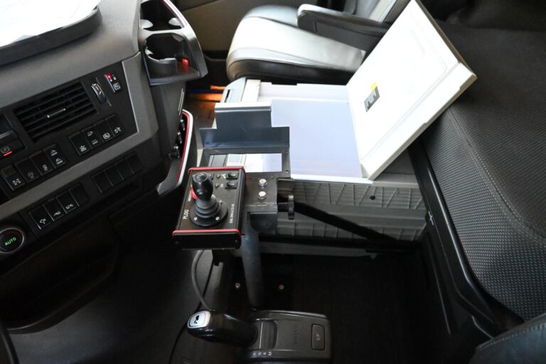 Volvo FH540 8x4*4 Tridem Koukku/Aurapuskuri