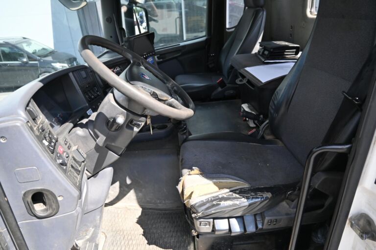 Scania G380 8x4 Vaijeriauto