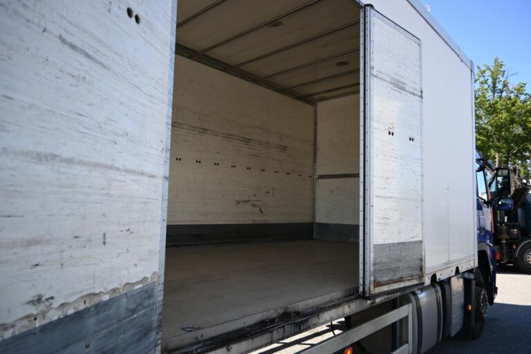 Volvo FM300 4x2 umpikori