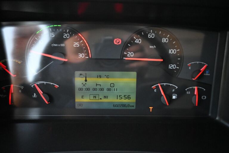 Volvo FM300 4x2 umpikori